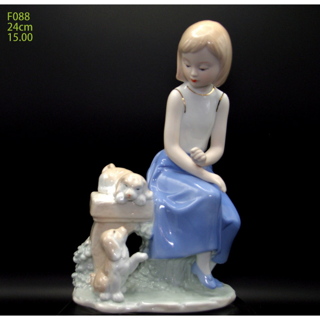 Porcelain figure Girl